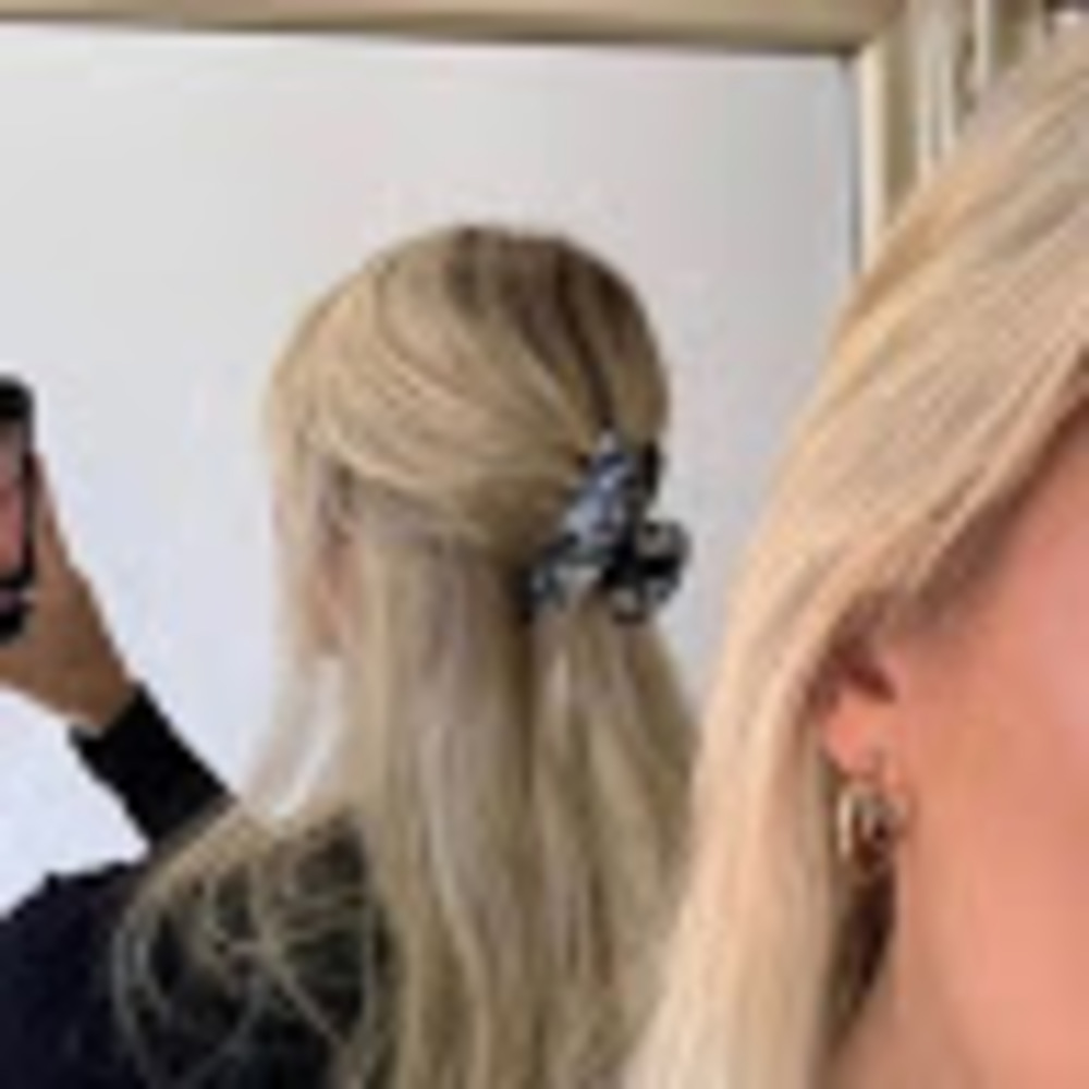 Meet your Posher, Bella